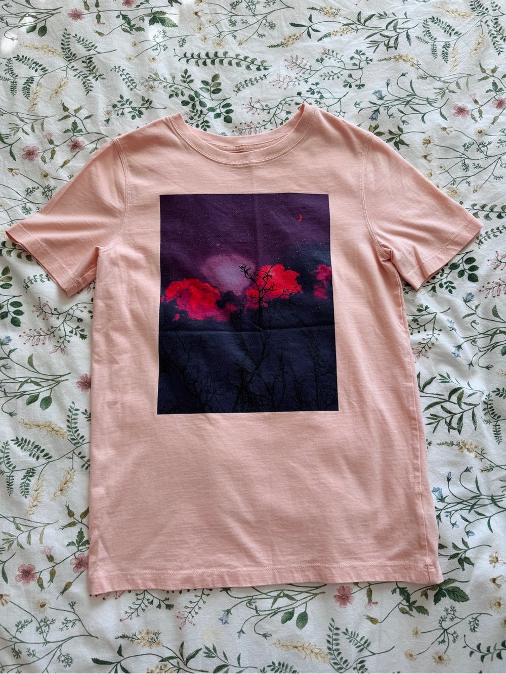 NWOT Cat & Jack Peach Short Sleeve Tee with Night Sky and Red Cloud Graphic